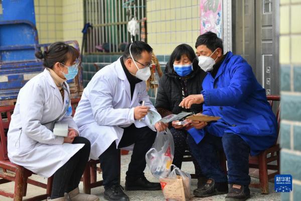 湖南长沙：中医药助力农村地区防疫